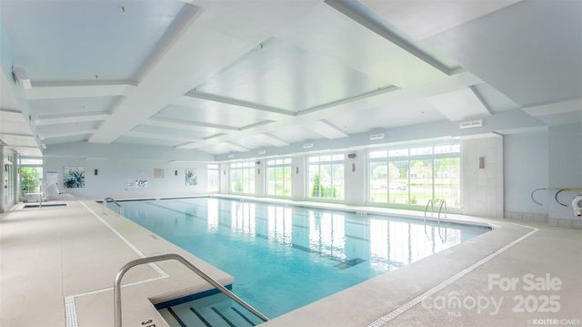 8210 Festival Way, Charlotte, NC 28215