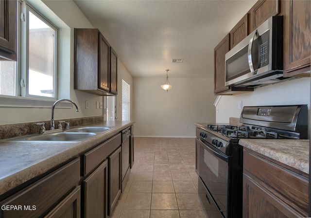 14202 Ranier Point Drive, El Paso, TX 79938