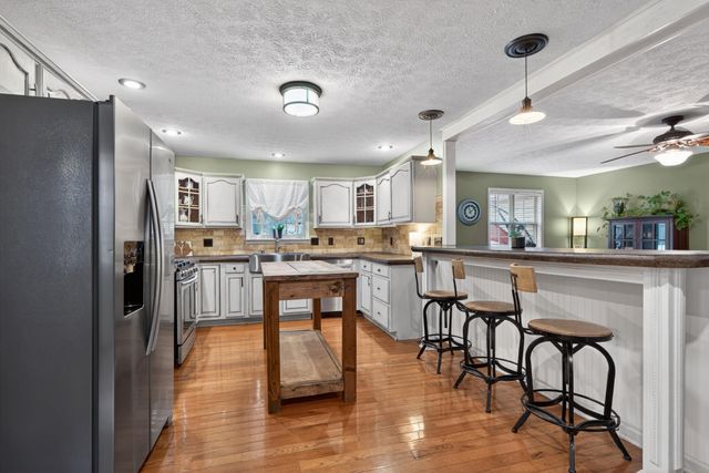126 Sturbridge Drive, Georgetown, KY 40324