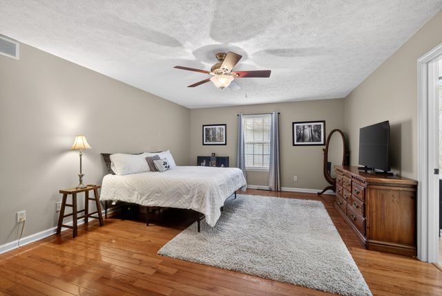 126 Sturbridge Drive, Georgetown, KY 40324