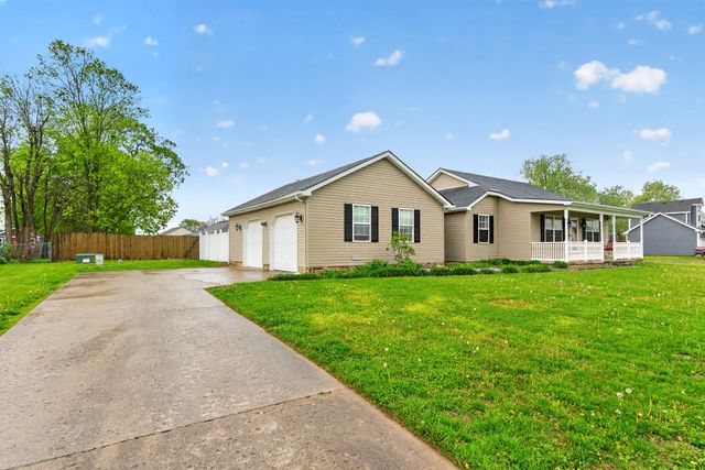 126 Sturbridge Drive, Georgetown, KY 40324
