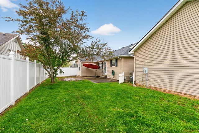 126 Sturbridge Drive, Georgetown, KY 40324