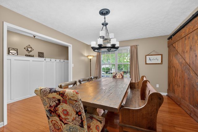 126 Sturbridge Drive, Georgetown, KY 40324