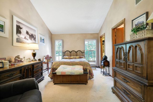 14389 Bedford Drive, Eden Prairie, MN 55346