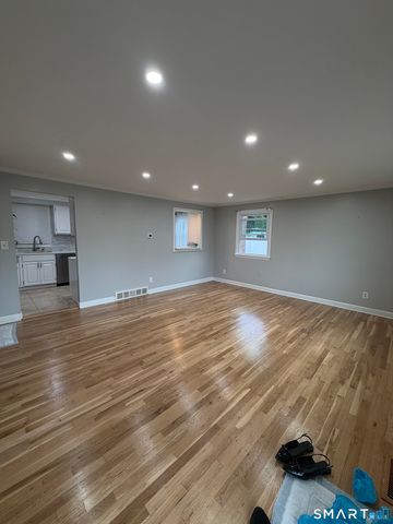 42 Shelley Lane, Glastonbury, CT 06033
