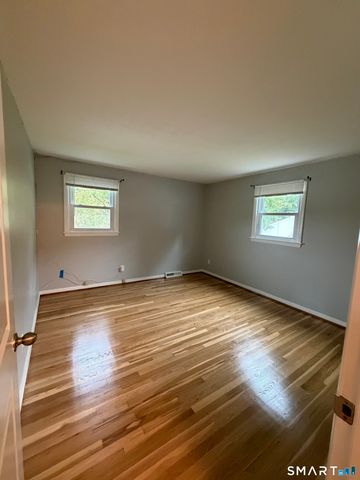 42 Shelley Lane, Glastonbury, CT 06033