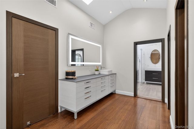 48 Westwood Court, Woodbury, NY 11797