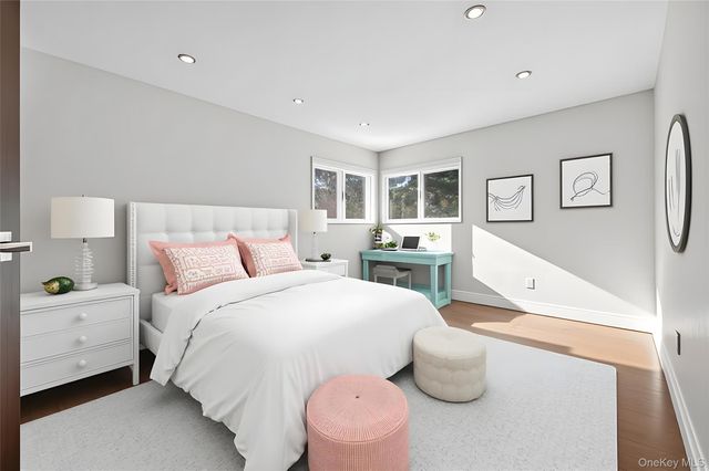 48 Westwood Court, Woodbury, NY 11797