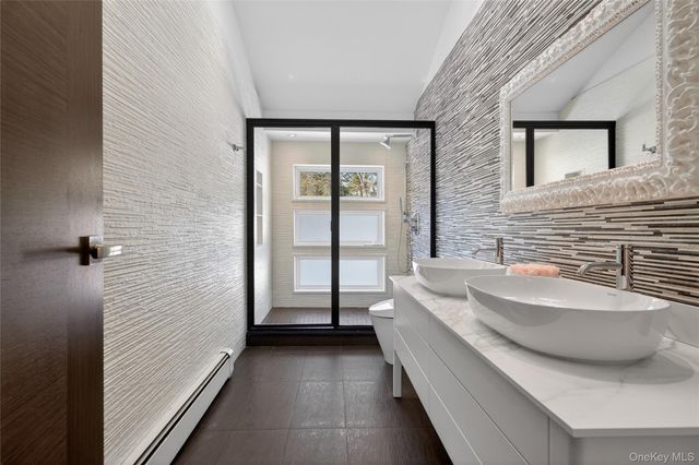 48 Westwood Court, Woodbury, NY 11797