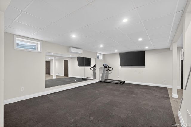 48 Westwood Court, Woodbury, NY 11797