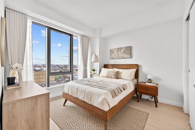 33-71 Prince Street 8C, Flushing, NY 11354