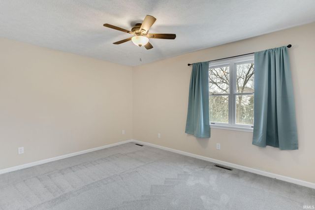 14500 Skybreeze Drive, Granger, IN 46530