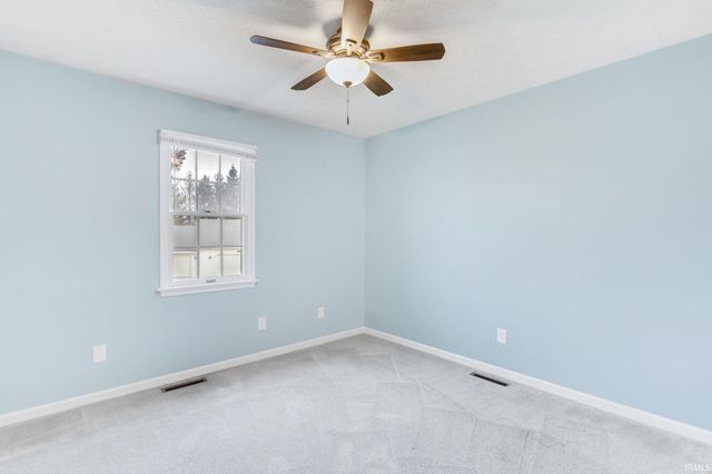 14500 Skybreeze Drive, Granger, IN 46530