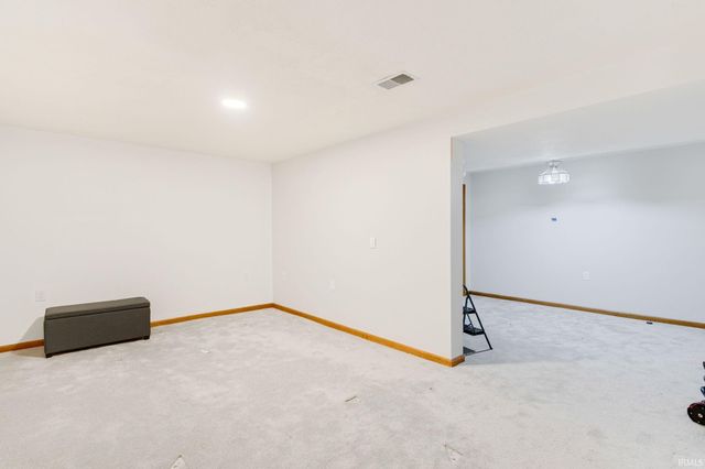 14500 Skybreeze Drive, Granger, IN 46530