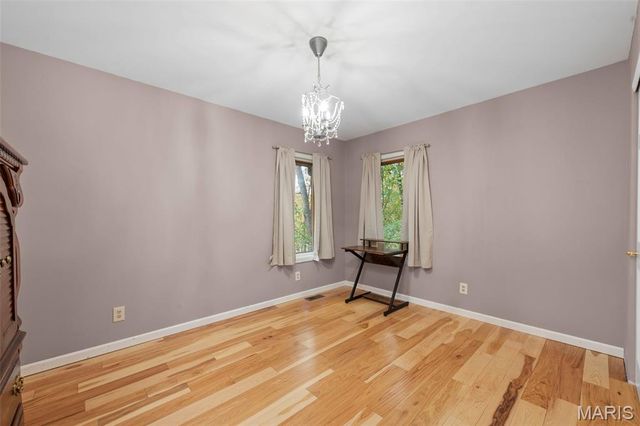 8349 White Oak Trail, Hillsboro, MO 63050