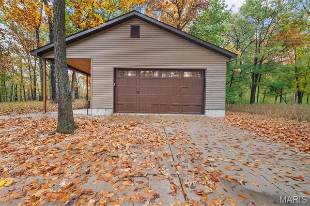 8349 White Oak Trail, Hillsboro, MO 63050