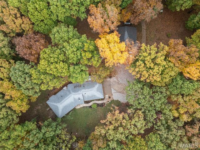 8349 White Oak Trail, Hillsboro, MO 63050