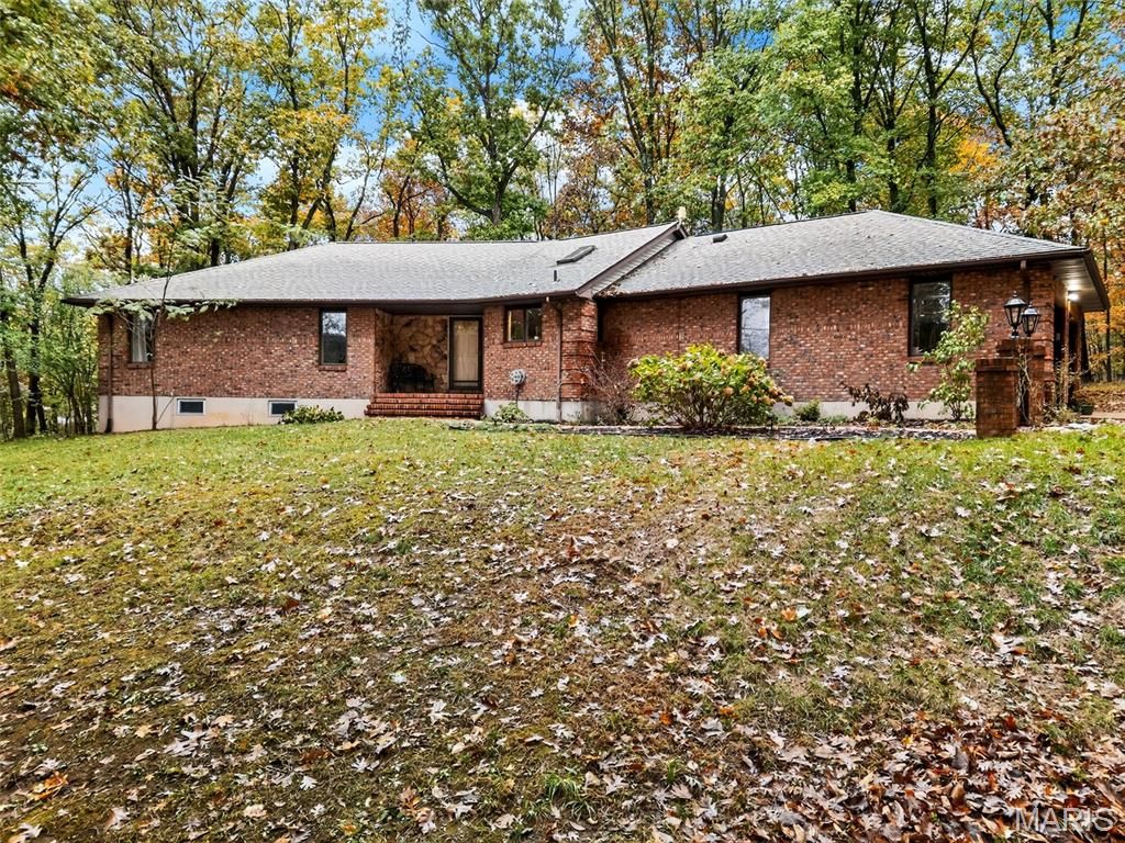 8349 White Oak Trail, Hillsboro, MO 63050