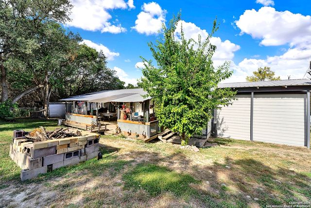 2681 Waterfront Park, Canyon Lake, TX 78133