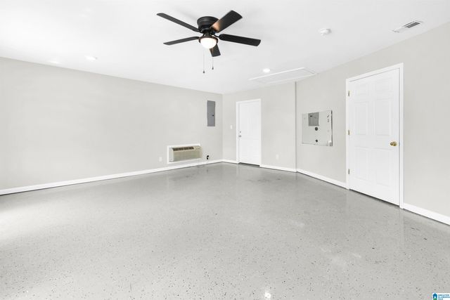 100 SUMMERCHASE PARKWAY, Calera, AL 35040