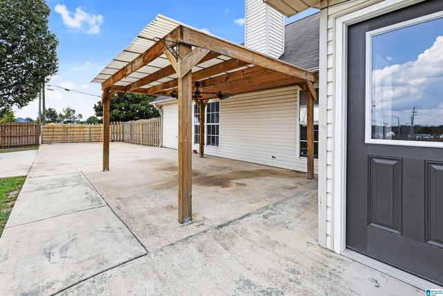 100 SUMMERCHASE PARKWAY, Calera, AL 35040