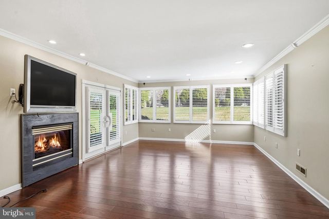 904 HERITAGE RD, Moorestown, NJ 08057