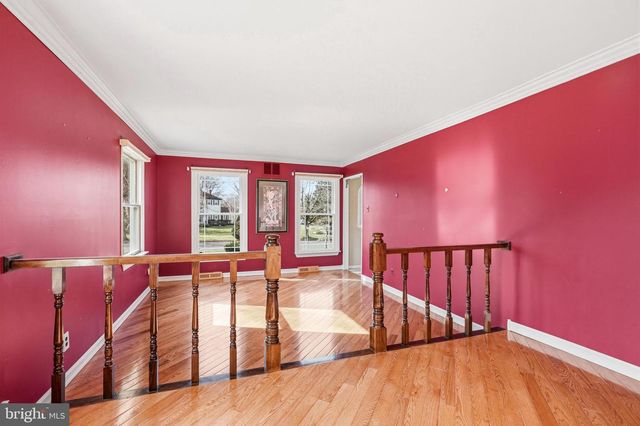 904 HERITAGE RD, Moorestown, NJ 08057