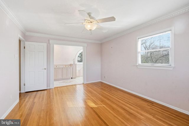 904 HERITAGE RD, Moorestown, NJ 08057