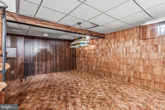 904 HERITAGE RD, Moorestown, NJ 08057