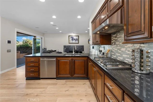 6 Beaconsfield, Trabuco Canyon, CA 92679