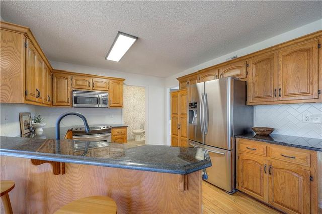 526 S Center Street, Gardner, KS 66030