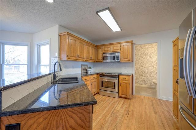 526 S Center Street, Gardner, KS 66030