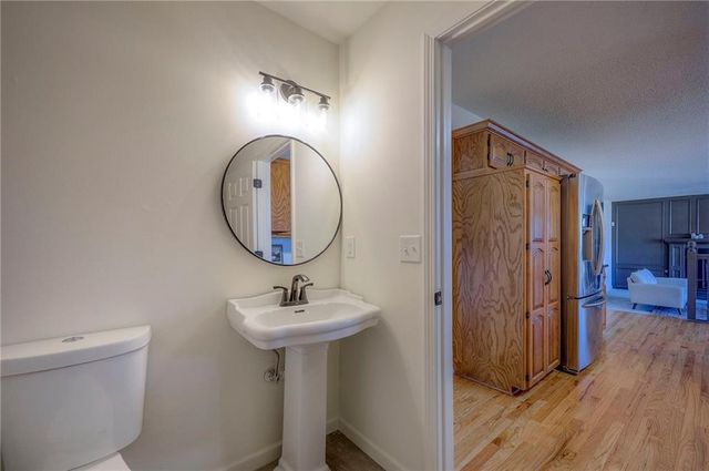 526 S Center Street, Gardner, KS 66030