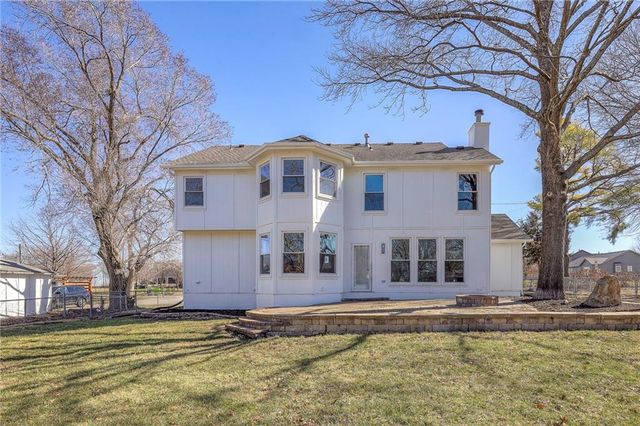 526 S Center Street, Gardner, KS 66030