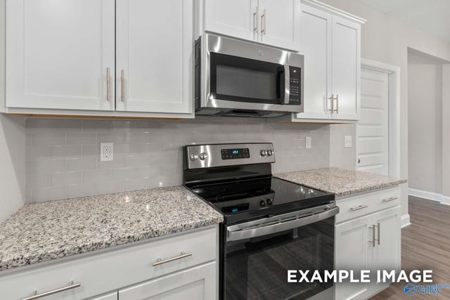 410 Clyde Lane, Hartselle, AL 35640