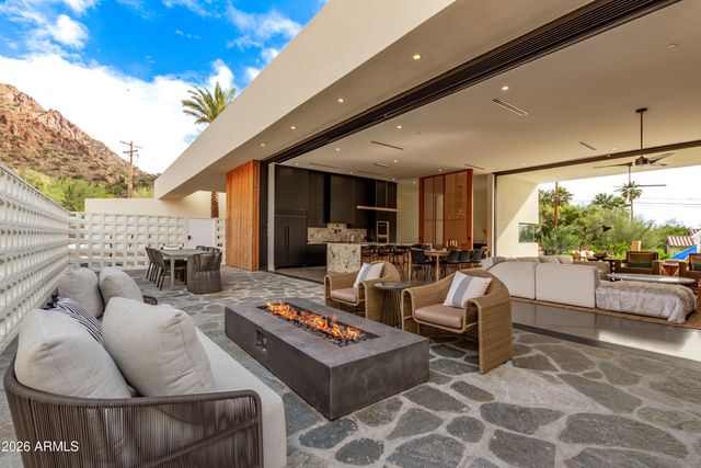 4905 E WHITE GATES Drive, Phoenix, AZ 85018