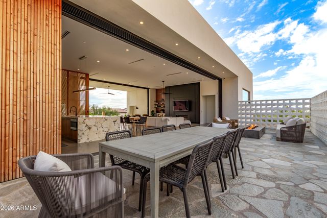 4905 E WHITE GATES Drive, Phoenix, AZ 85018