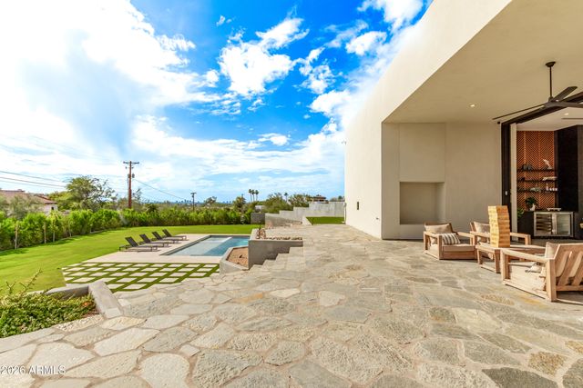 4905 E WHITE GATES Drive, Phoenix, AZ 85018