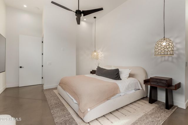 4905 E WHITE GATES Drive, Phoenix, AZ 85018