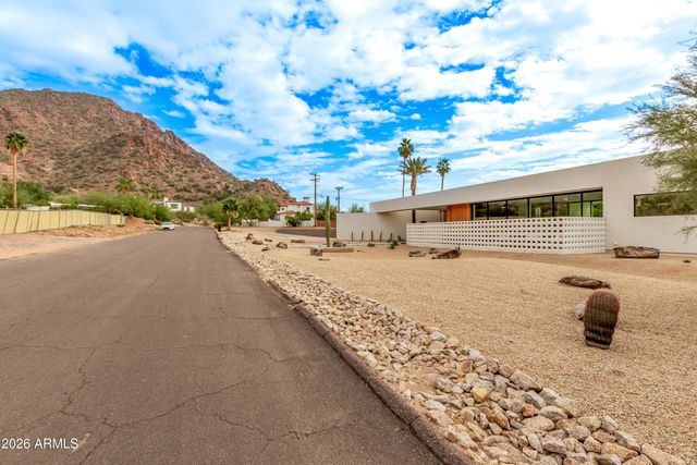 4905 E WHITE GATES Drive, Phoenix, AZ 85018