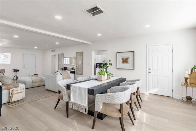 1506 East Saint Louis Avenue, Las Vegas, NV 89104