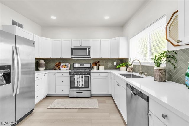 1506 East Saint Louis Avenue, Las Vegas, NV 89104