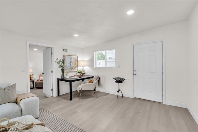 1506 East Saint Louis Avenue, Las Vegas, NV 89104