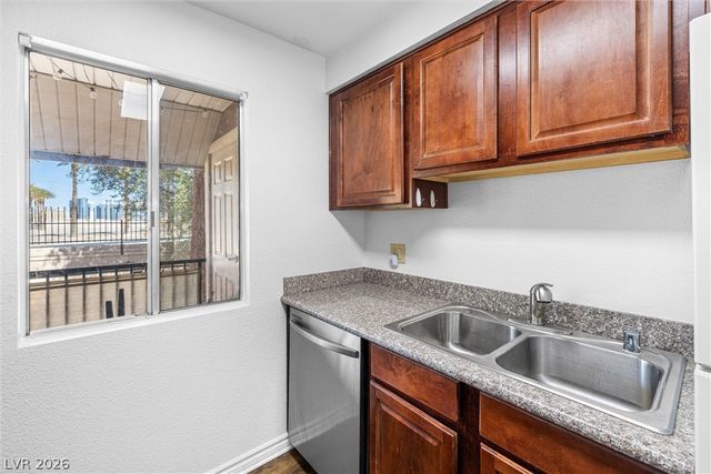 4450 Sandy River Drive 88, Las Vegas, NV 89103