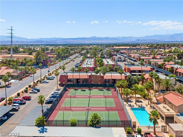 4450 Sandy River Drive 88, Las Vegas, NV 89103
