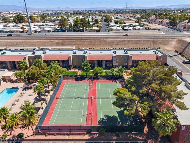 4450 Sandy River Drive 88, Las Vegas, NV 89103