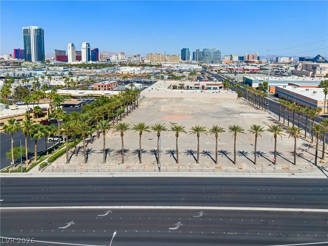 4450 Sandy River Drive 88, Las Vegas, NV 89103
