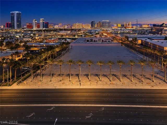 4450 Sandy River Drive 88, Las Vegas, NV 89103