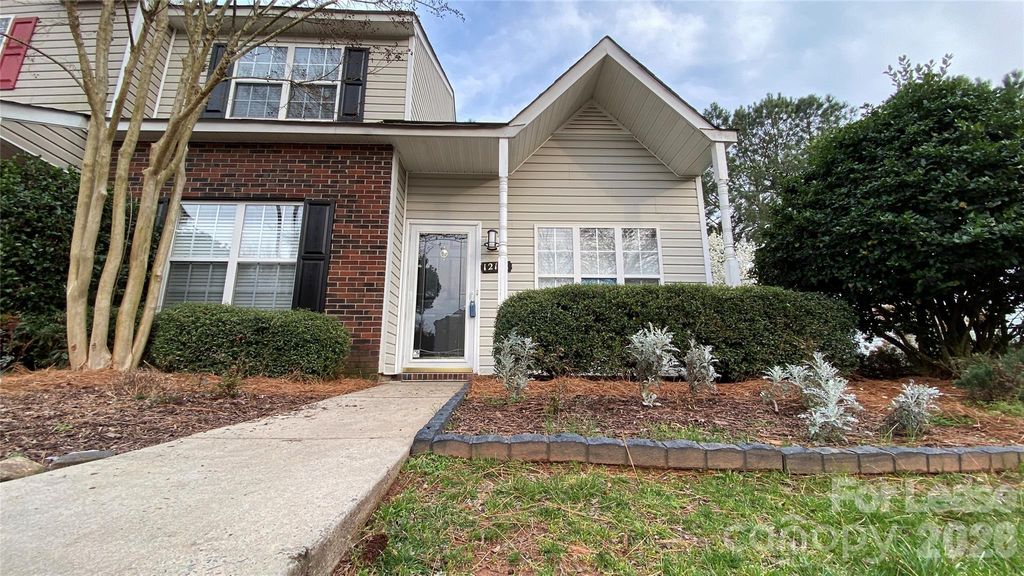 12131 Bottlebrush Place, Charlotte, NC 28277