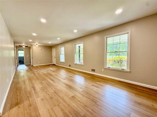 701 Brookline Drive SE, Marietta, GA 30067